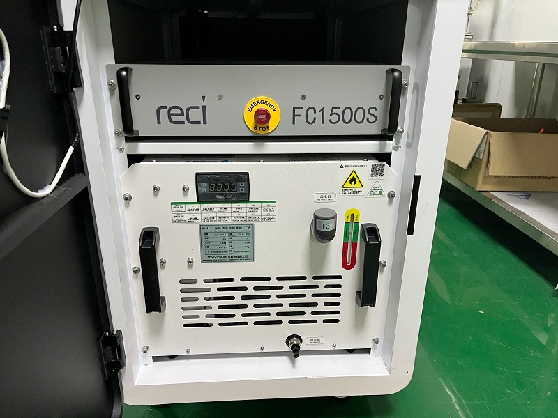 internal-view-of-laser-welding-machine